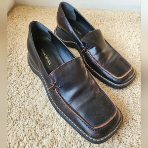 Banana Republic vintage black leather loafer, Size 8.5